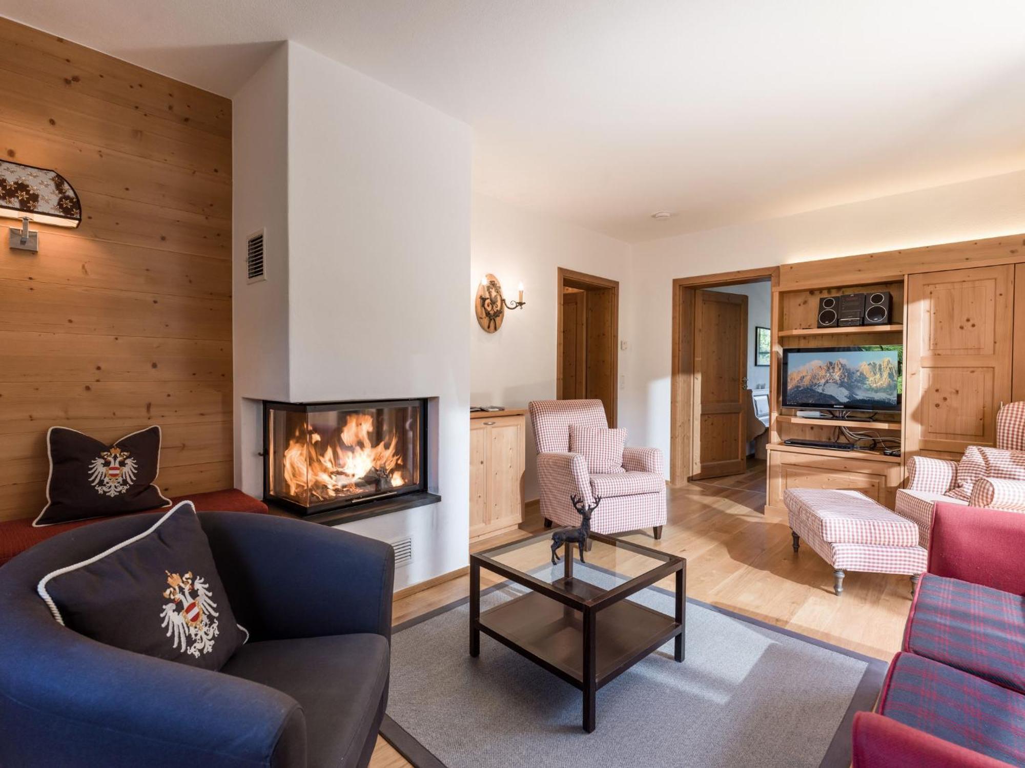 Landhaus Kitzhorn Appartement Hahnenkamm - By Nv-Appartements Kitzbühel Exteriör bild